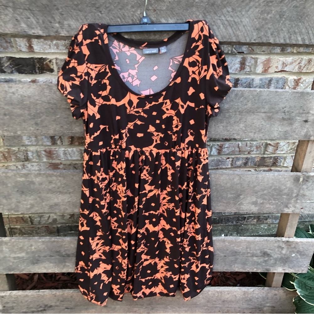 Size small brown and peach dress stretchy